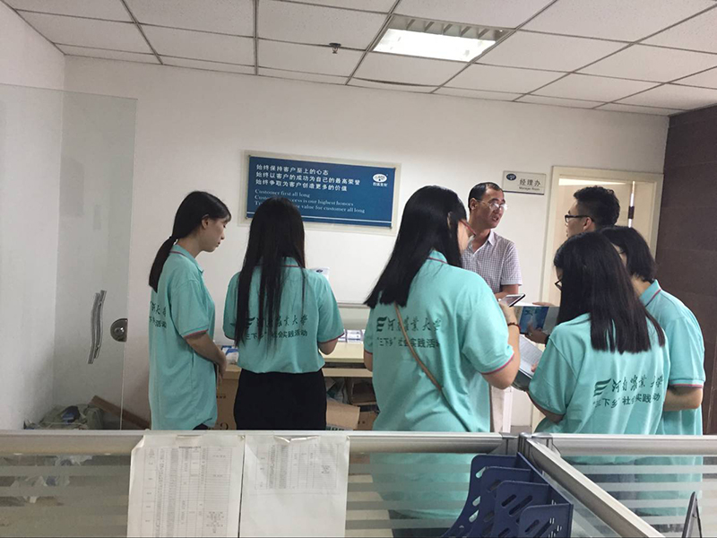 河南農(nóng)業(yè)大學植保學院研究生到農(nóng)達生化公司參觀學習(圖2)